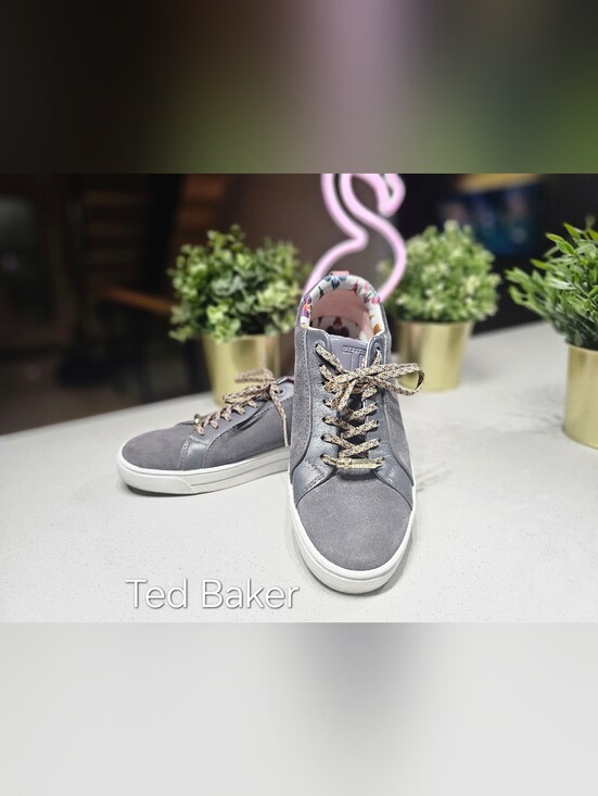 Ted Baker Shoes - TED BAKER Espadrilles / Sneakers en Daim Gris à Logo